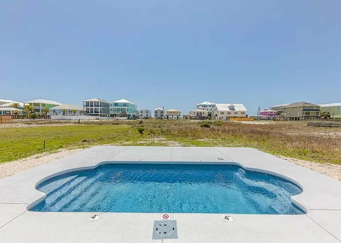 Holiday home The Fox- Sleeps 26- Walk To The Beach! *