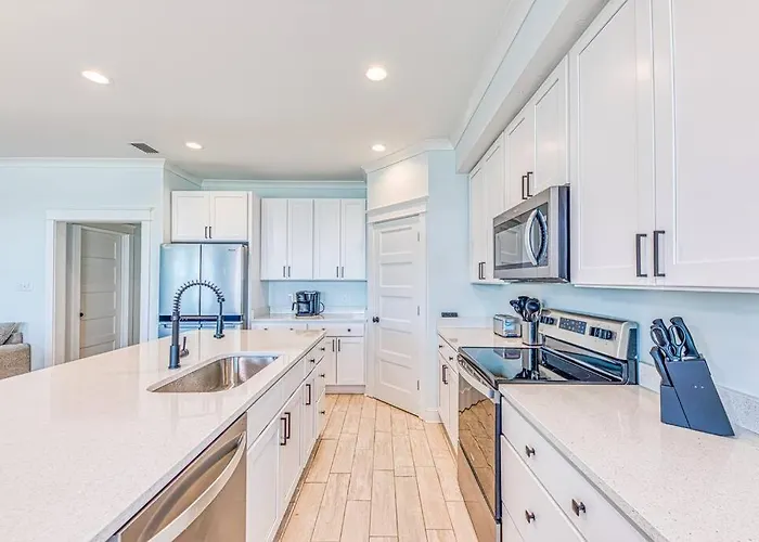 Holiday home The Fox- Sleeps 26- Walk To The Beach! Gulf Shores